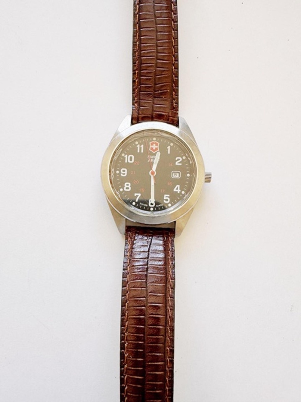 Vintage Swiss Army Victorinox Quartz Watch Black Dial Date 34mm Runs